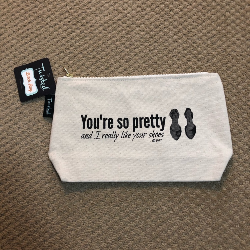 New Twisted Wares Cosmetic Makeup Bag ❤️SHOES